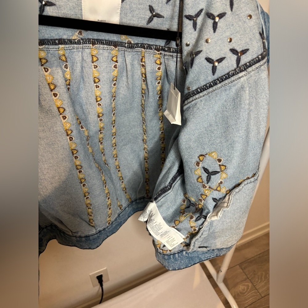 Brand new with tag AUTHENTIC women denim Sandro embroidered Jacket 40! - Picture 16 of 17